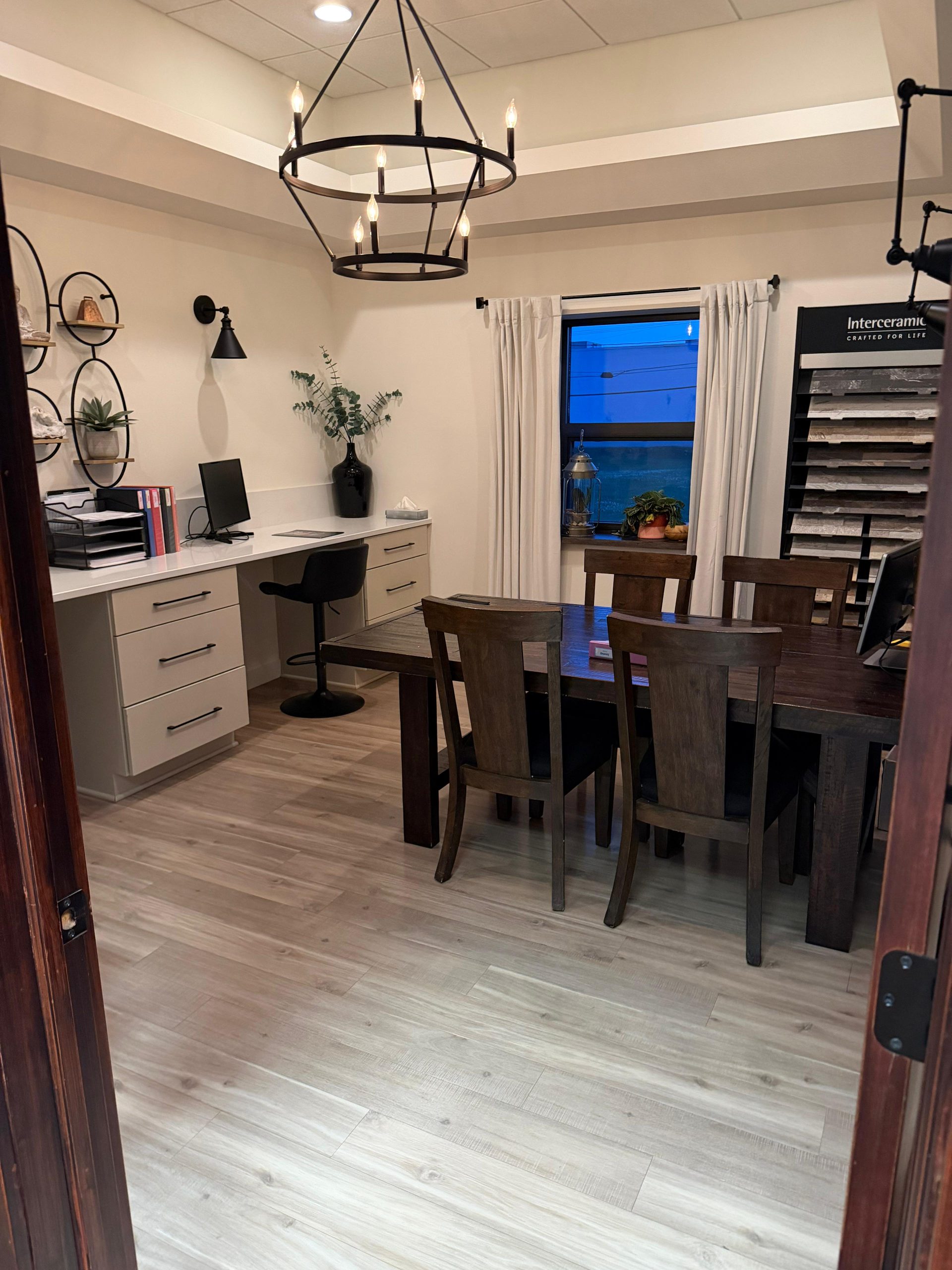 Home remodeling Office- VKB Homes. In Menasha. General weekly cleaning 4